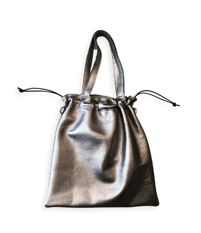 B28  drawstring tote