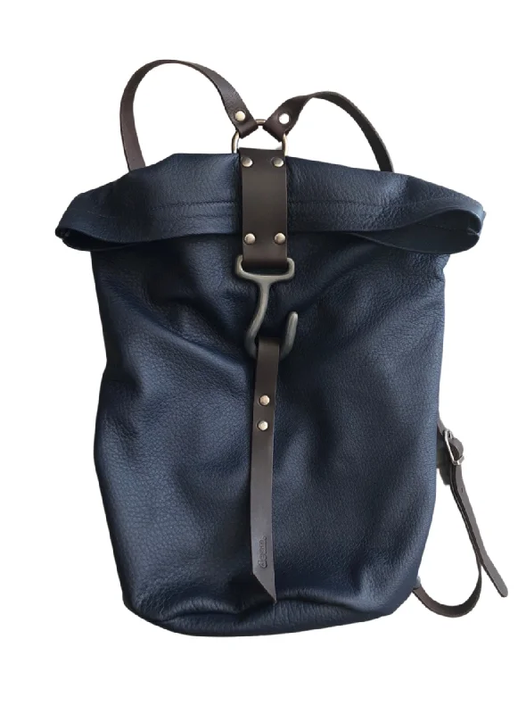 B37 BACKPACK