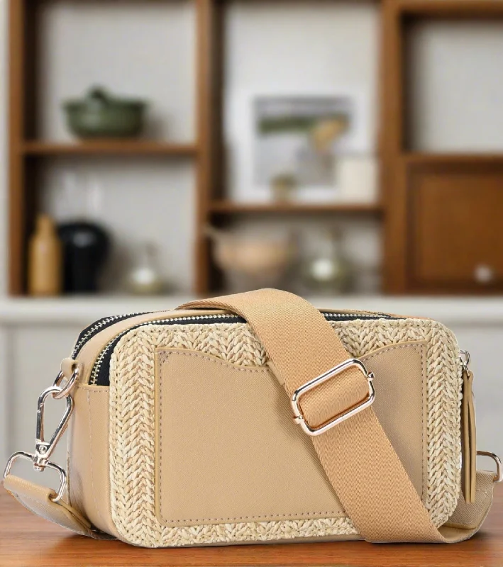 BGS6844 Helena Straw Crossbody Bag With Leather Paneling