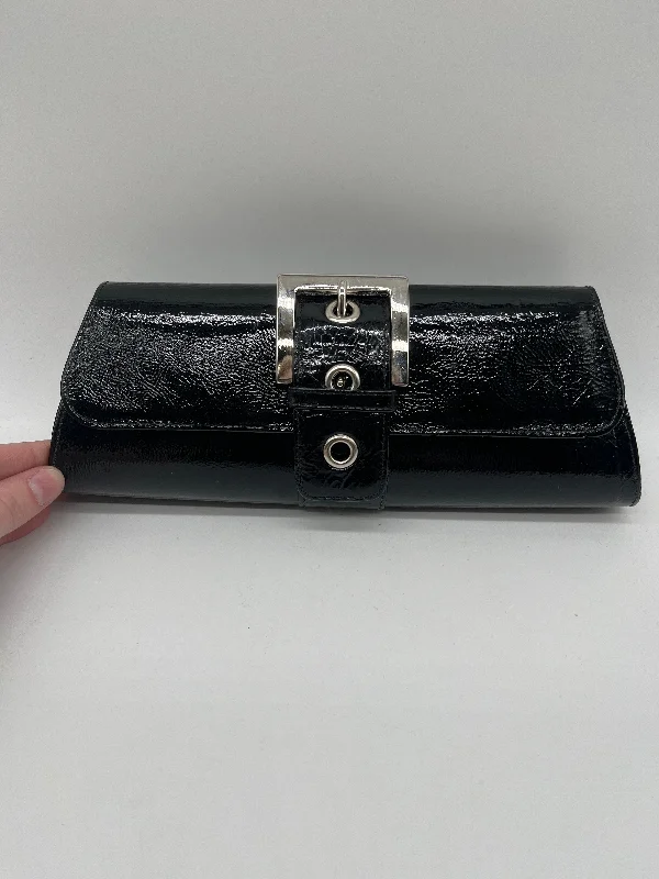 Clutch By Cmb, Size: Medium