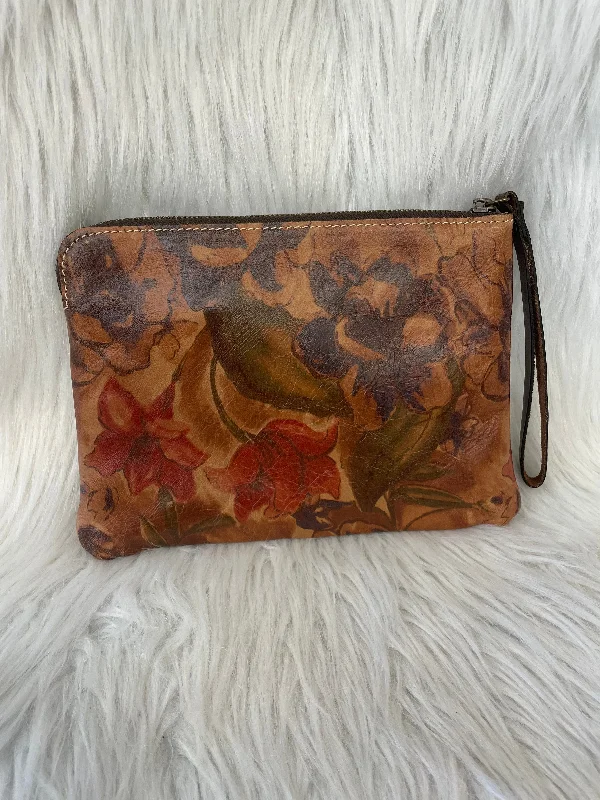 Wristlet Designer By Patricia Nash, Size: Medium